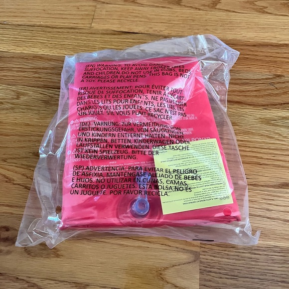 SunnyLife Bae Watch Pool Float - Picture 5 of 5